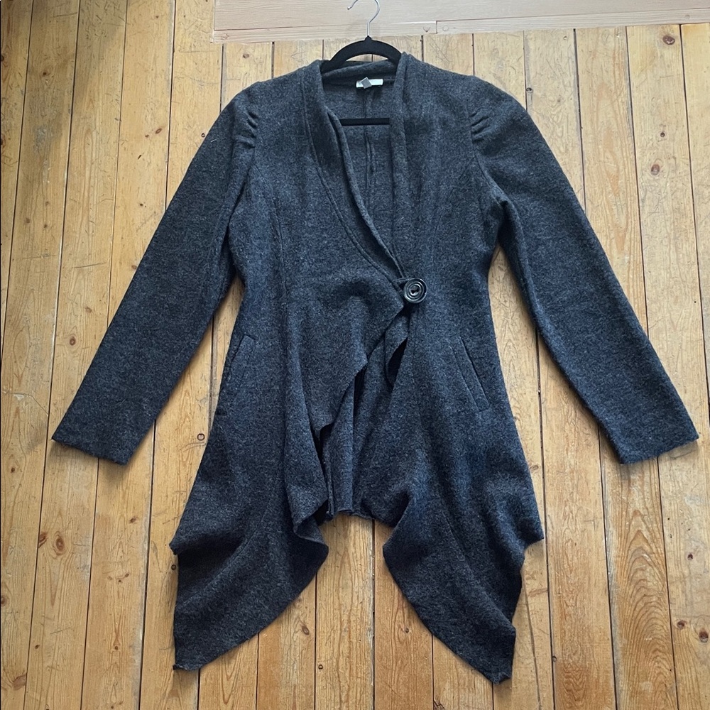 Chic 100% wool Charcoal Women's Cardigan